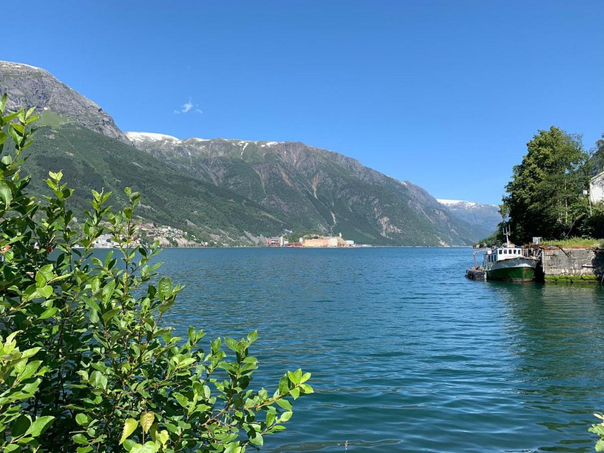 Trolltunga Fjordview Aparthotel Odda Exterior foto